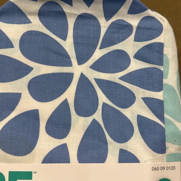 RE Style Standard Pillow Sham - Picture 2 of 3